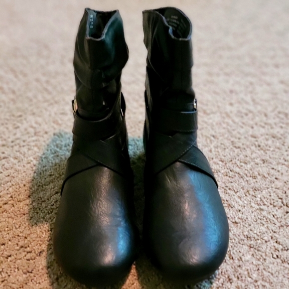 So Black Flat Booties - Picture 2 of 2